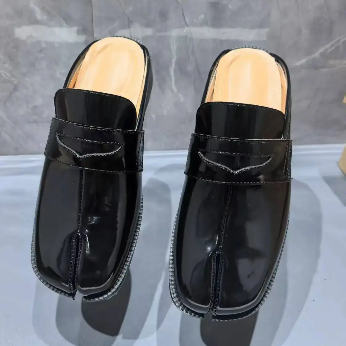 Split Toe Tabi Men's Slippers  - Men'S Shoes With Toes 리뷰 및 가격